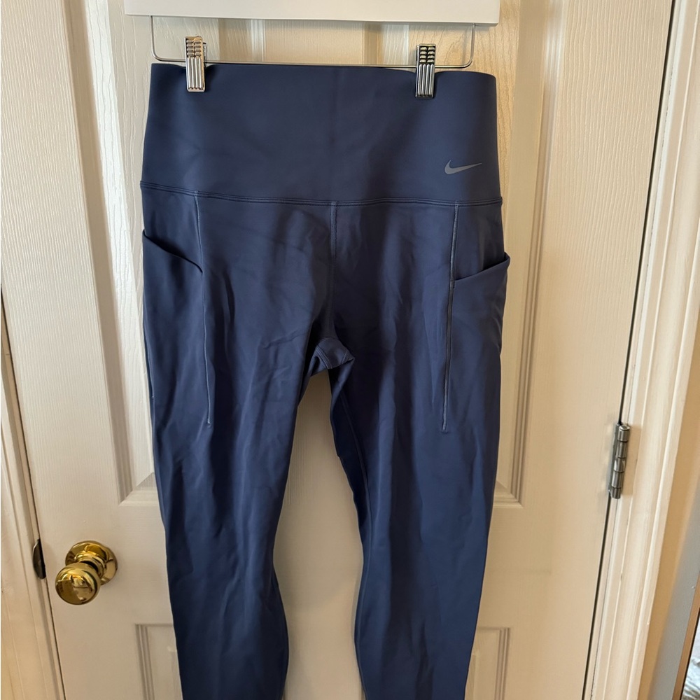 Nike Navy Blue High-Waisted Leggings